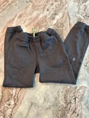 Lululemon Kids Ivivva Gray Jogger Sweatpants Boys Size 7